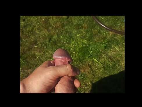 ❤️ Bidh hottie a 'faighinn a pussy pinc fucked agus cums le squirt ann an gàrradh samhraidh Bhidio porn  aig gd.hochu-sex-tomsk.ru ☑